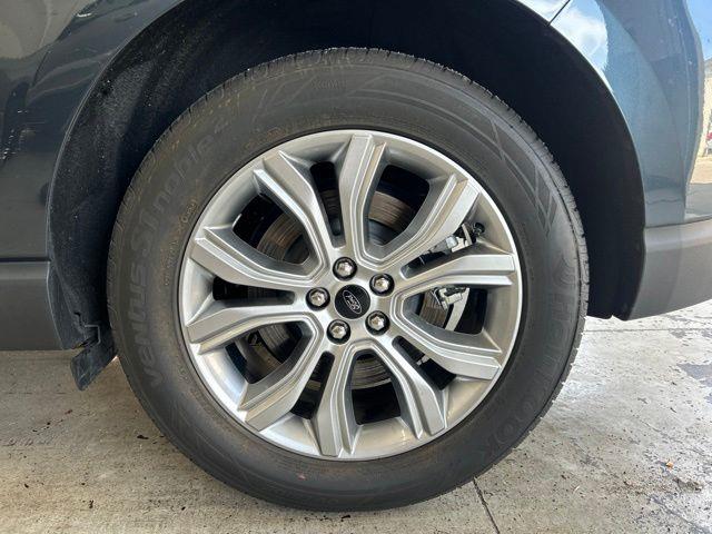 2024 Ford Edge - $37,700