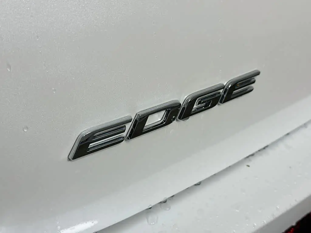 2017 Ford Edge - $16,598
