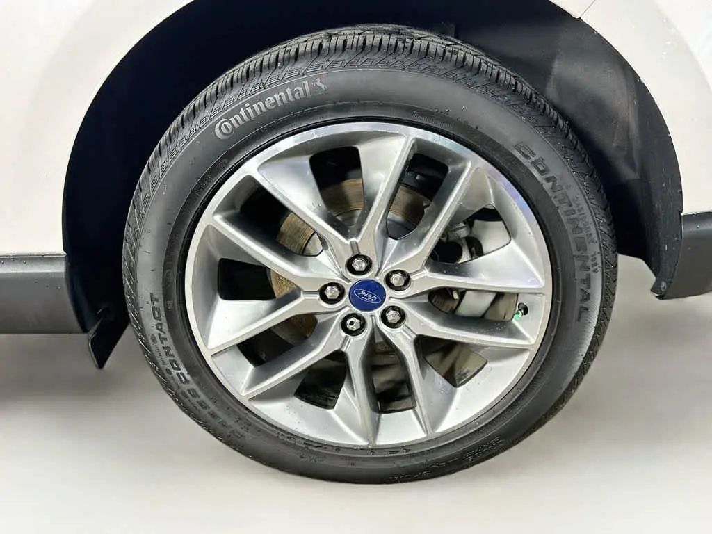 2017 Ford Edge - $16,598