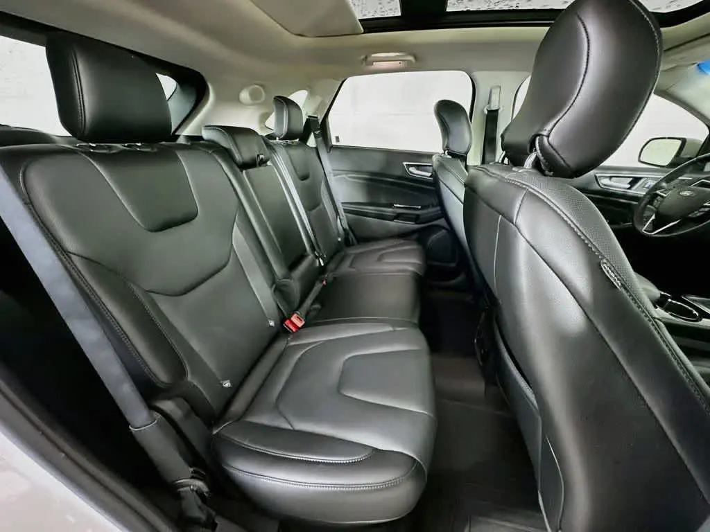 2017 Ford Edge - $16,598