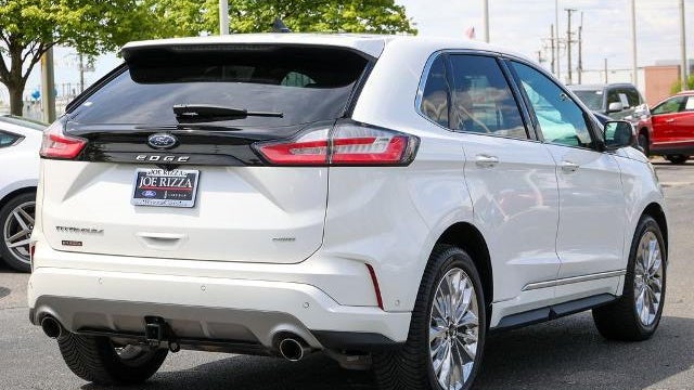 2021 Ford Edge Titanium