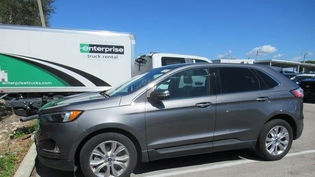 2022 Ford Edge Titanium