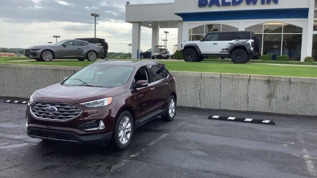 2022 Ford Edge Titanium