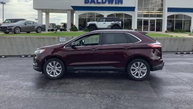 2022 Ford Edge Titanium