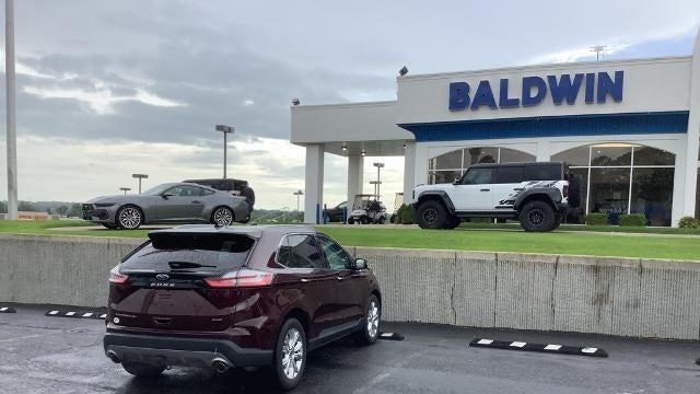 2022 Ford Edge Titanium