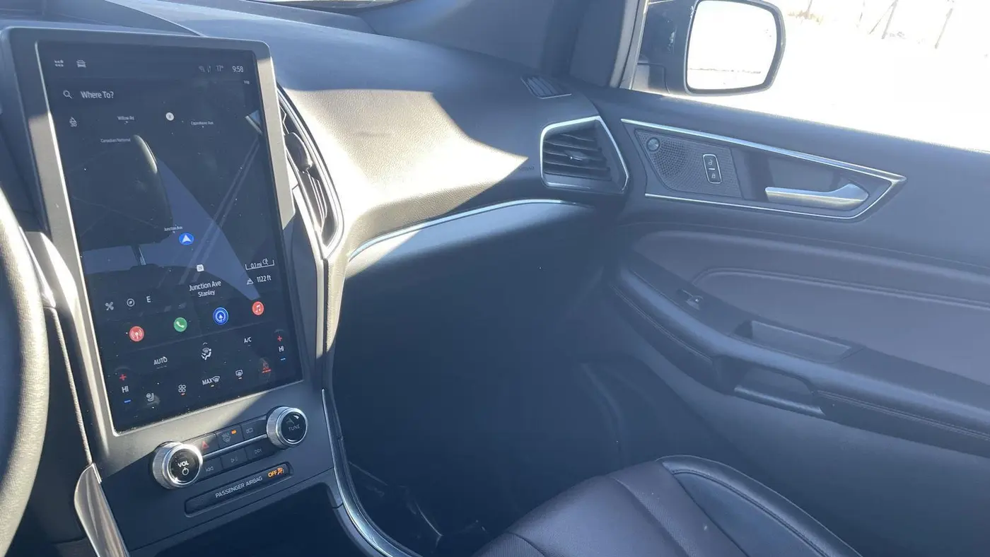 2022 Ford Edge Titanium