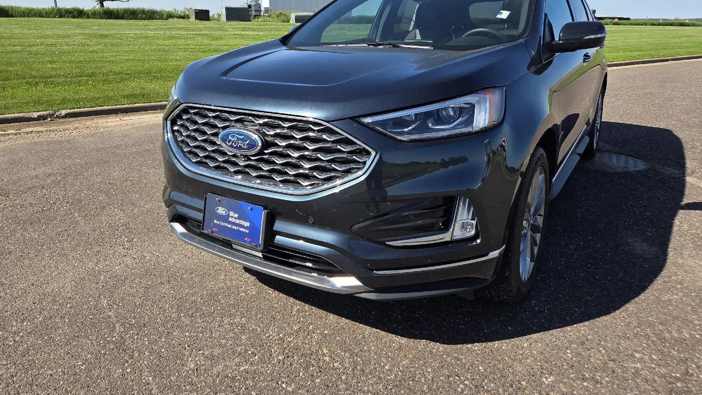 2022 Ford Edge Titanium