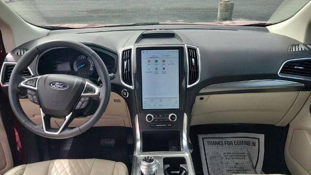 2023 Ford Edge Titanium