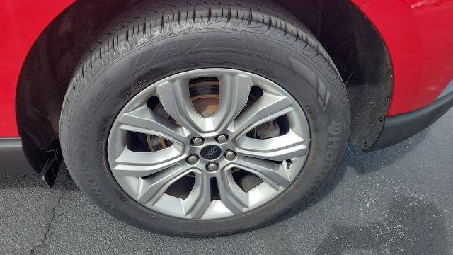 2023 Ford Edge Titanium
