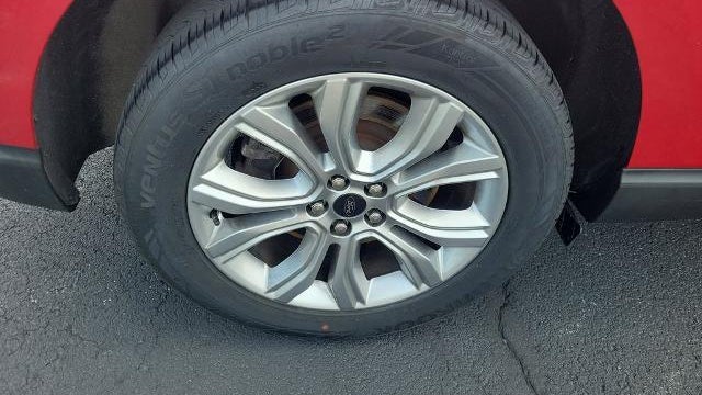 2023 Ford Edge Titanium