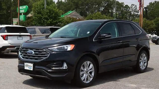 2023 Ford Edge Titanium