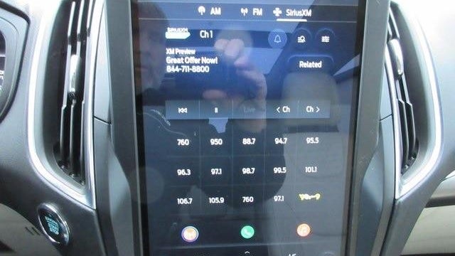 2024 Ford Edge Titanium