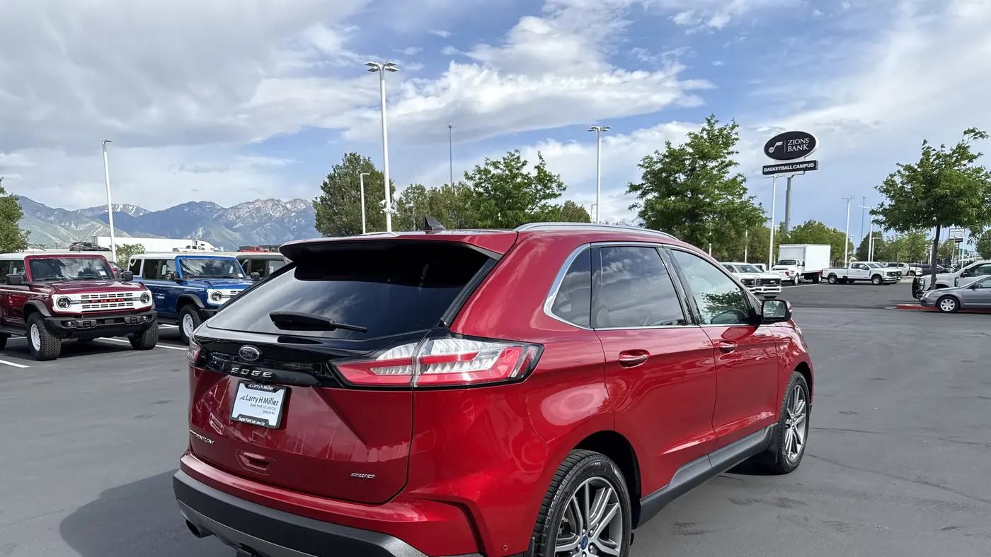 2021 Ford Edge Titanium