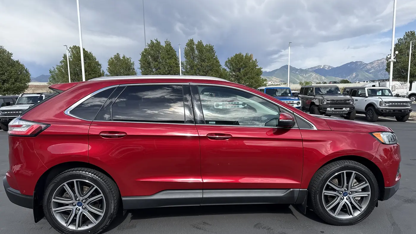 2021 Ford Edge Titanium