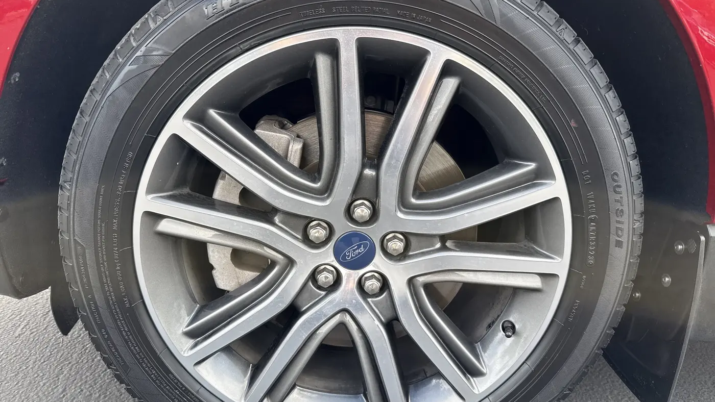 2021 Ford Edge Titanium