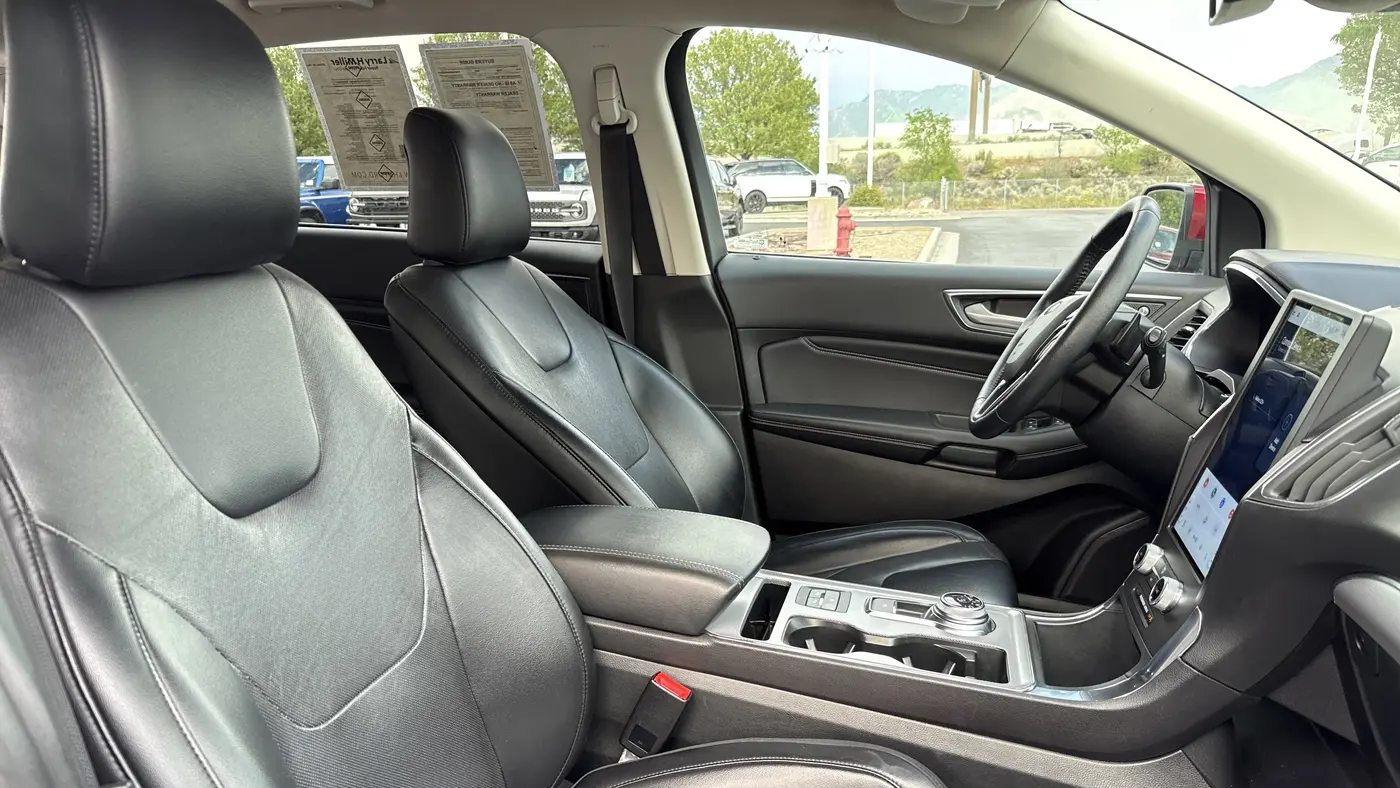 2021 Ford Edge Titanium