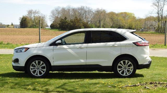 2021 Ford Edge Titanium