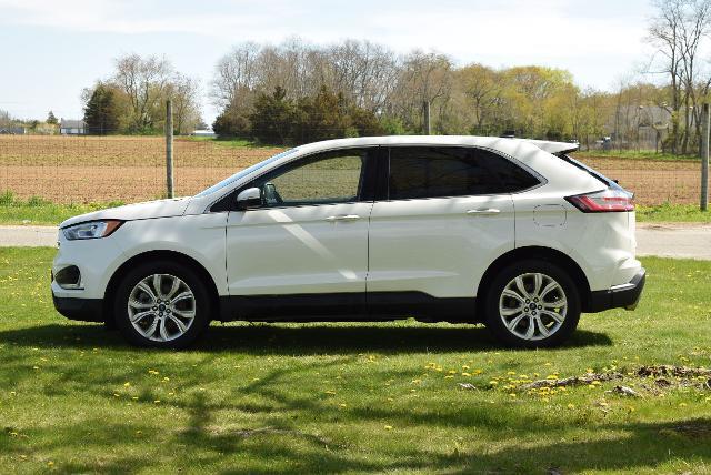 2021 Ford Edge - $17,990