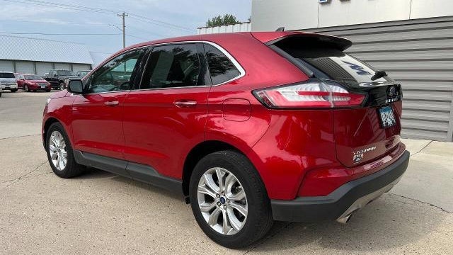 2022 Ford Edge Titanium