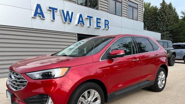 2022 Ford Edge Titanium