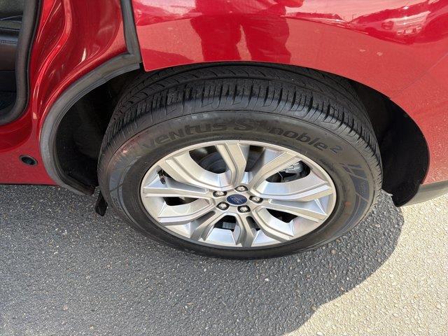 2022 Ford Edge - $25,999