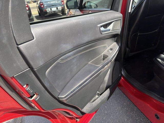 2022 Ford Edge - $25,999