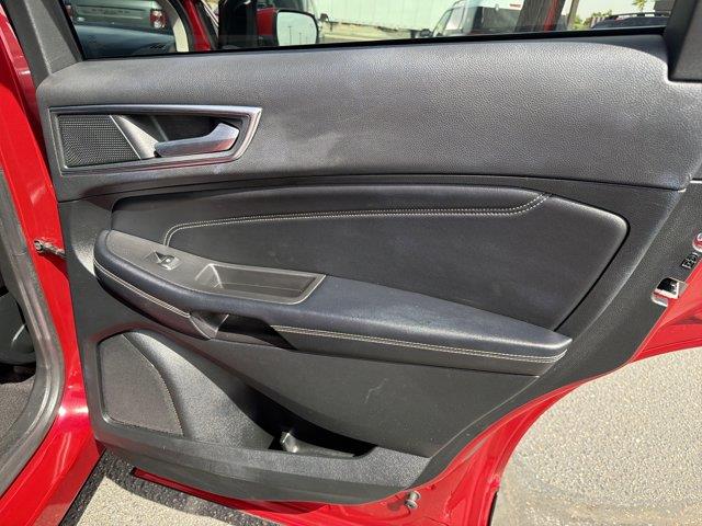 2022 Ford Edge - $25,999