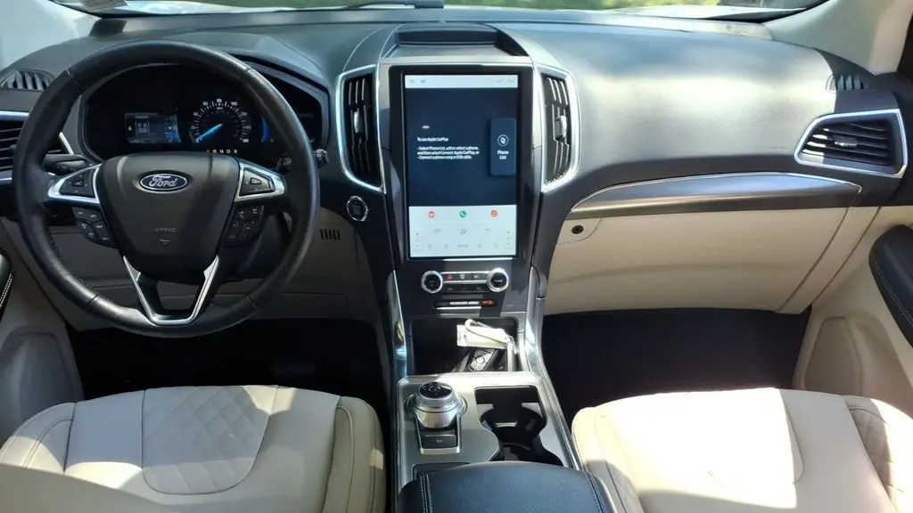 2023 Ford Edge Titanium