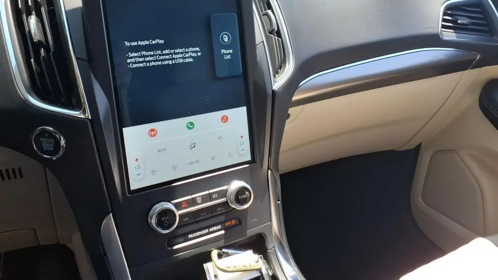 2023 Ford Edge Titanium