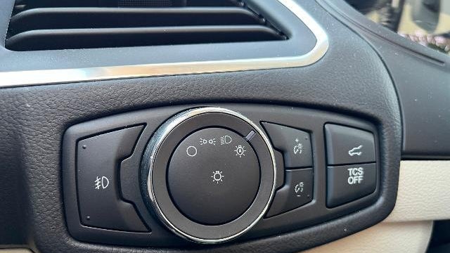 2023 Ford Edge Titanium