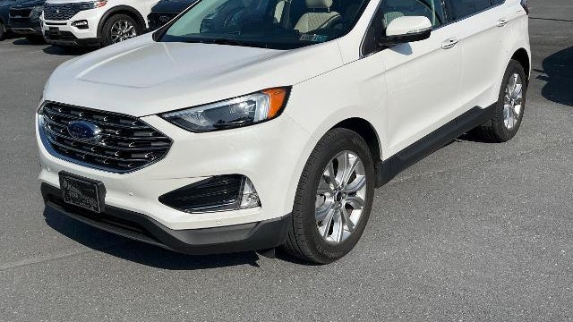 2023 Ford Edge Titanium