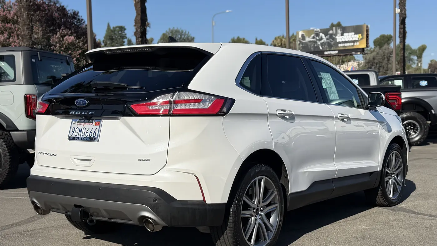 2023 Ford Edge Titanium