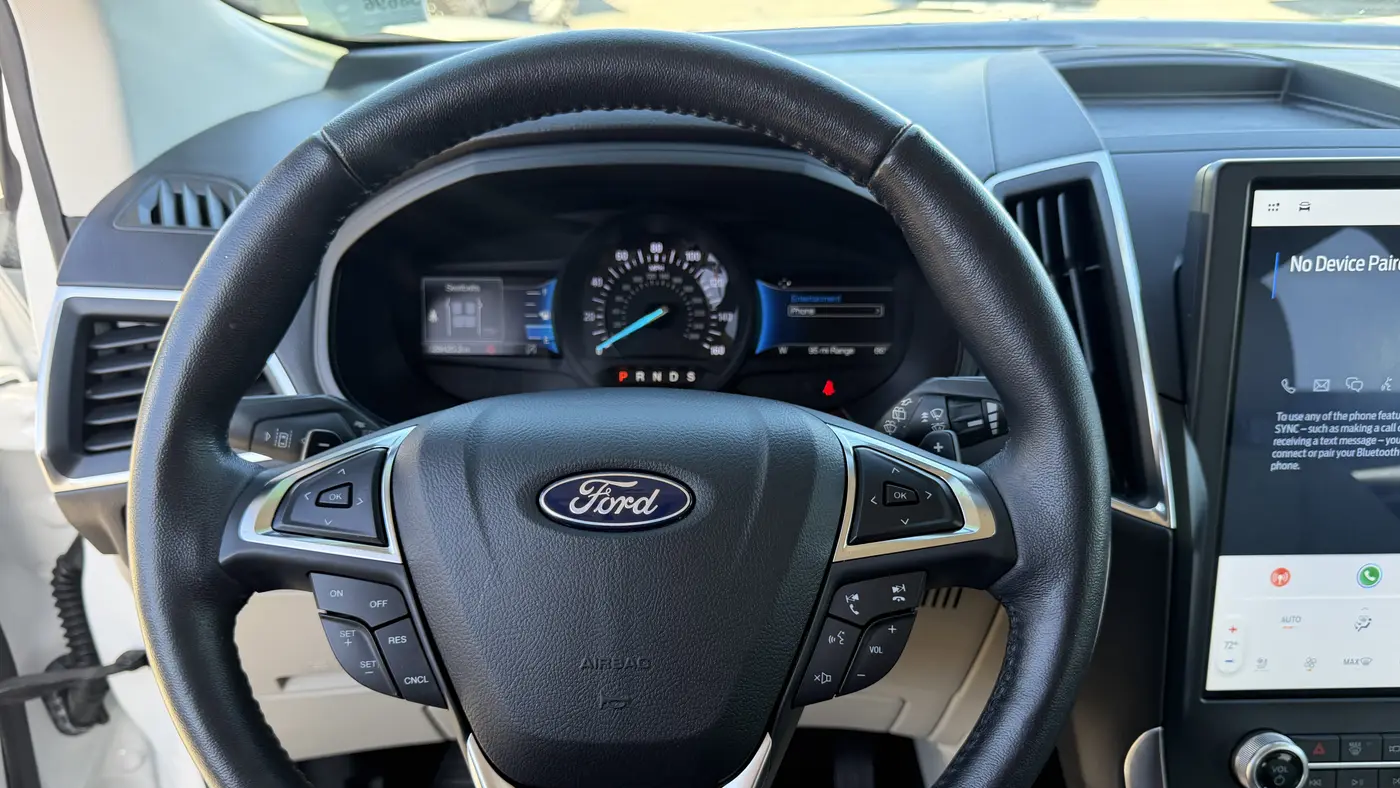 2023 Ford Edge Titanium