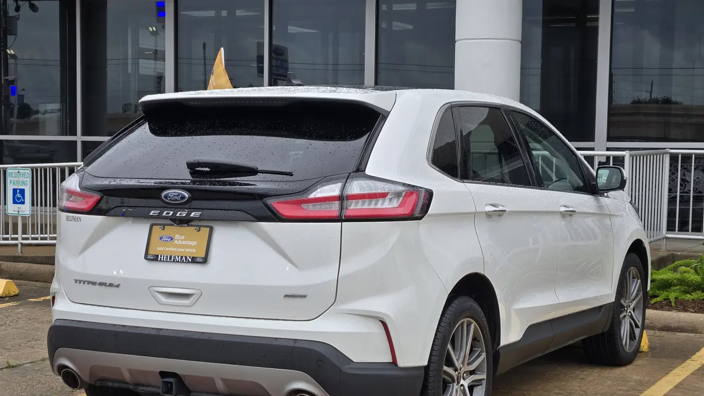 2023 Ford Edge Titanium