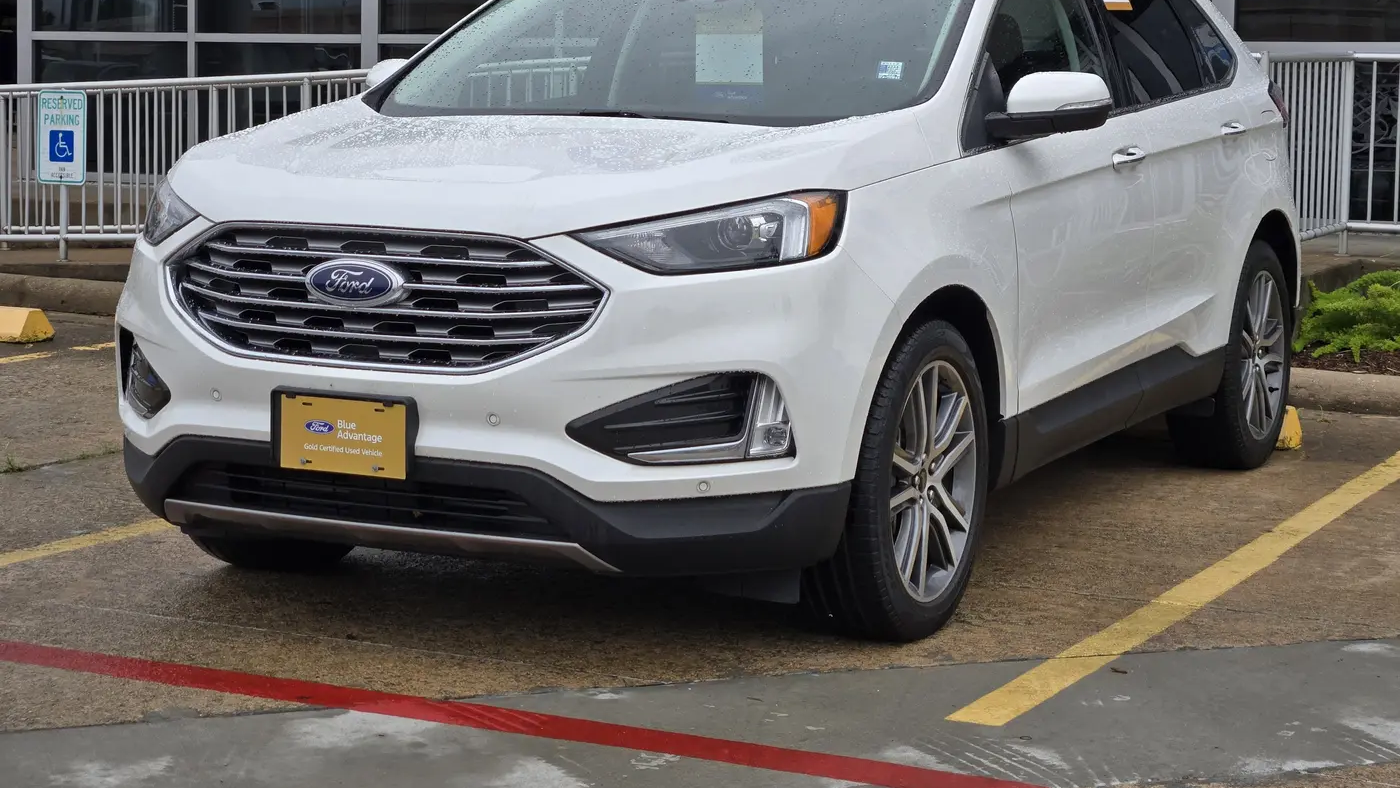 2023 Ford Edge Titanium