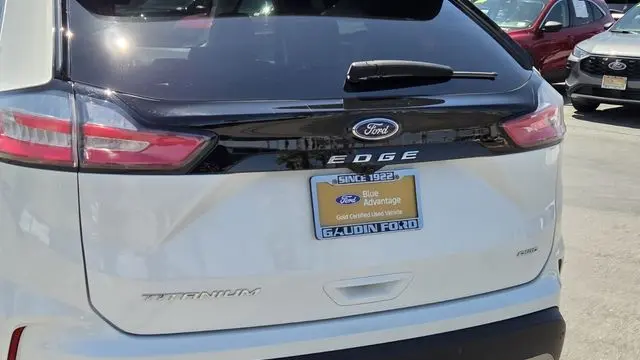 2023 Ford Edge Titanium
