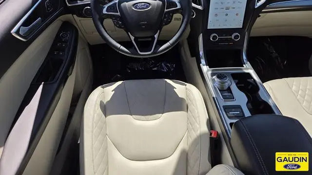 2023 Ford Edge Titanium