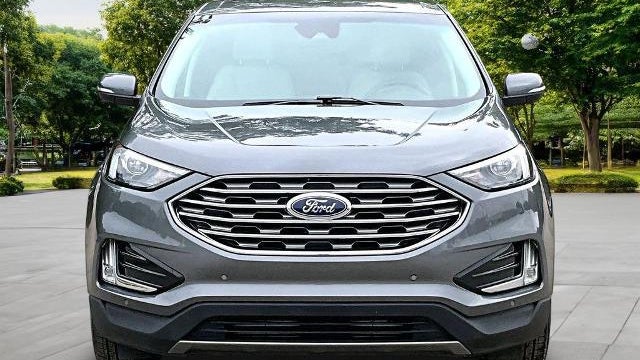 2023 Ford Edge Titanium