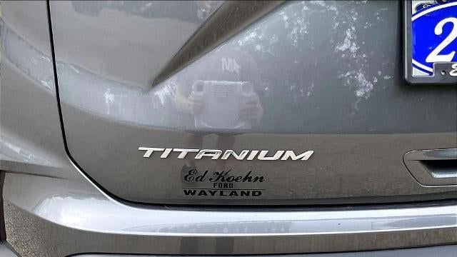 2023 Ford Edge Titanium