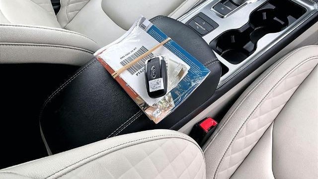2023 Ford Edge Titanium