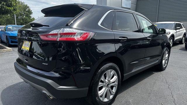 2023 Ford Edge Titanium