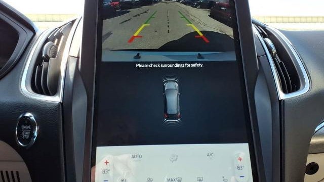 2023 Ford Edge Titanium