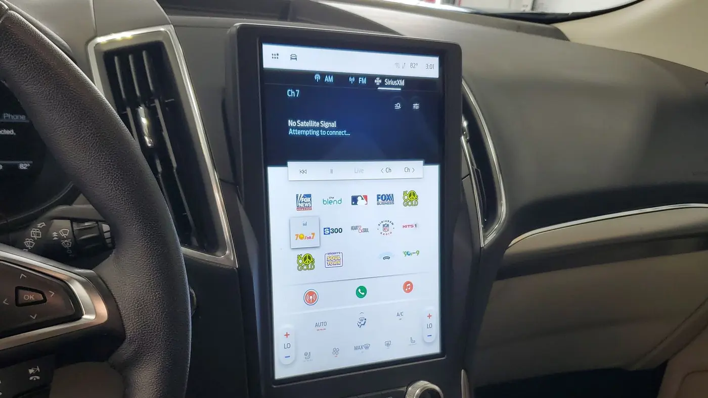 2024 Ford Edge Titanium