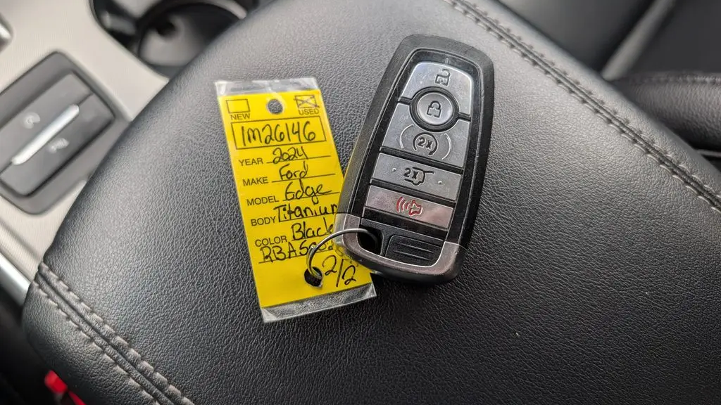 2024 Ford Edge Titanium