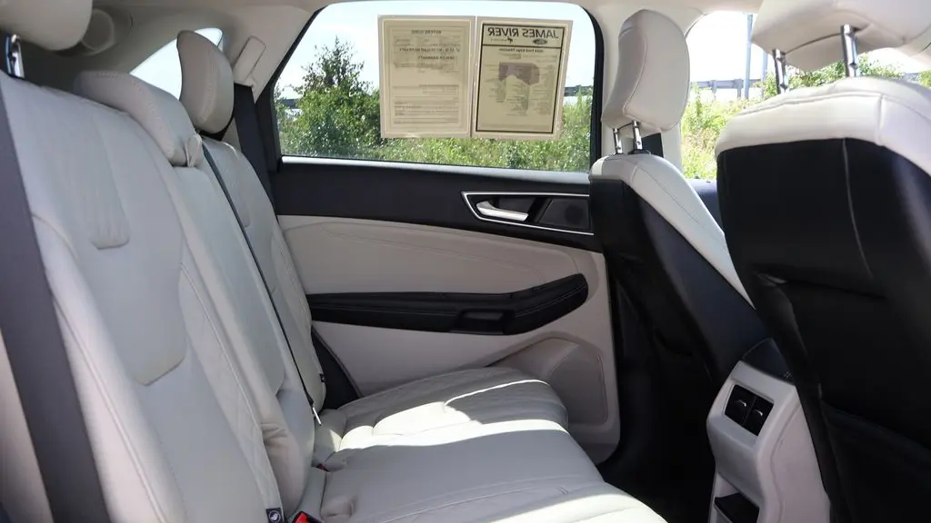 2024 Ford Edge Titanium