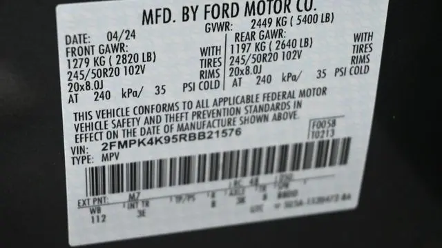 2024 Ford Edge Titanium
