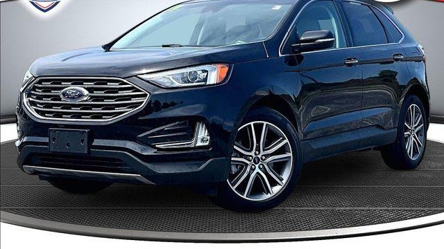 Preowned 2019 Ford Edge Titanium for Sale
