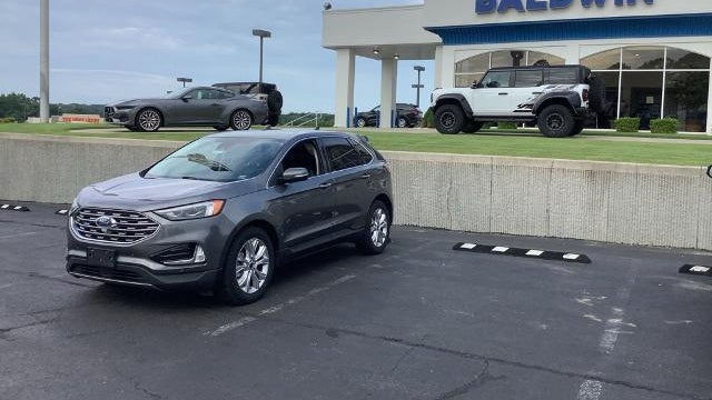 2022 Ford Edge Titanium