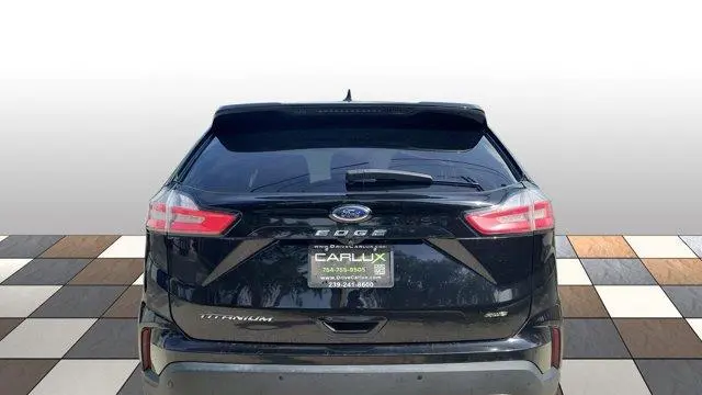 2022 Ford Edge Titanium