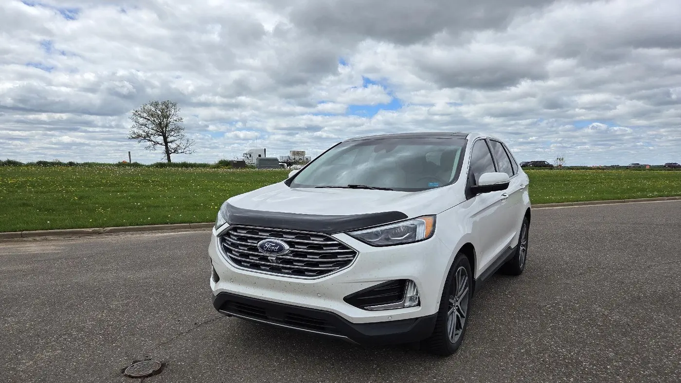 2019 Ford Edge Titanium